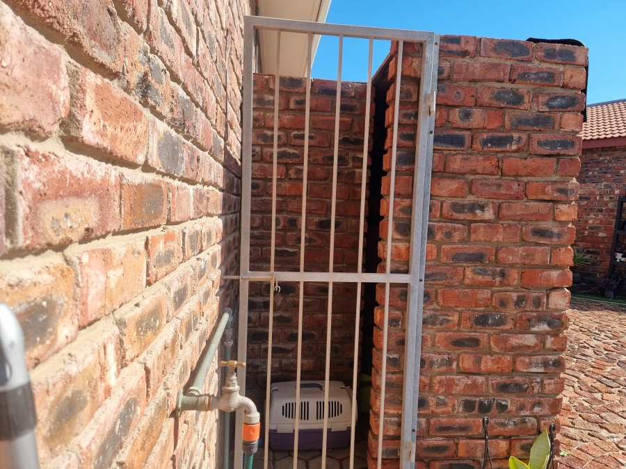 5 Bedroom Property for Sale in Dana Bay Western Cape